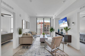 Centrally Located 2 BED in the Heart of Downtown With Free Parkin
